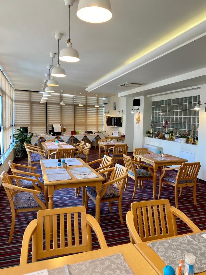 Pensiunea Rix Rooms Focşani Eksteriør bilde